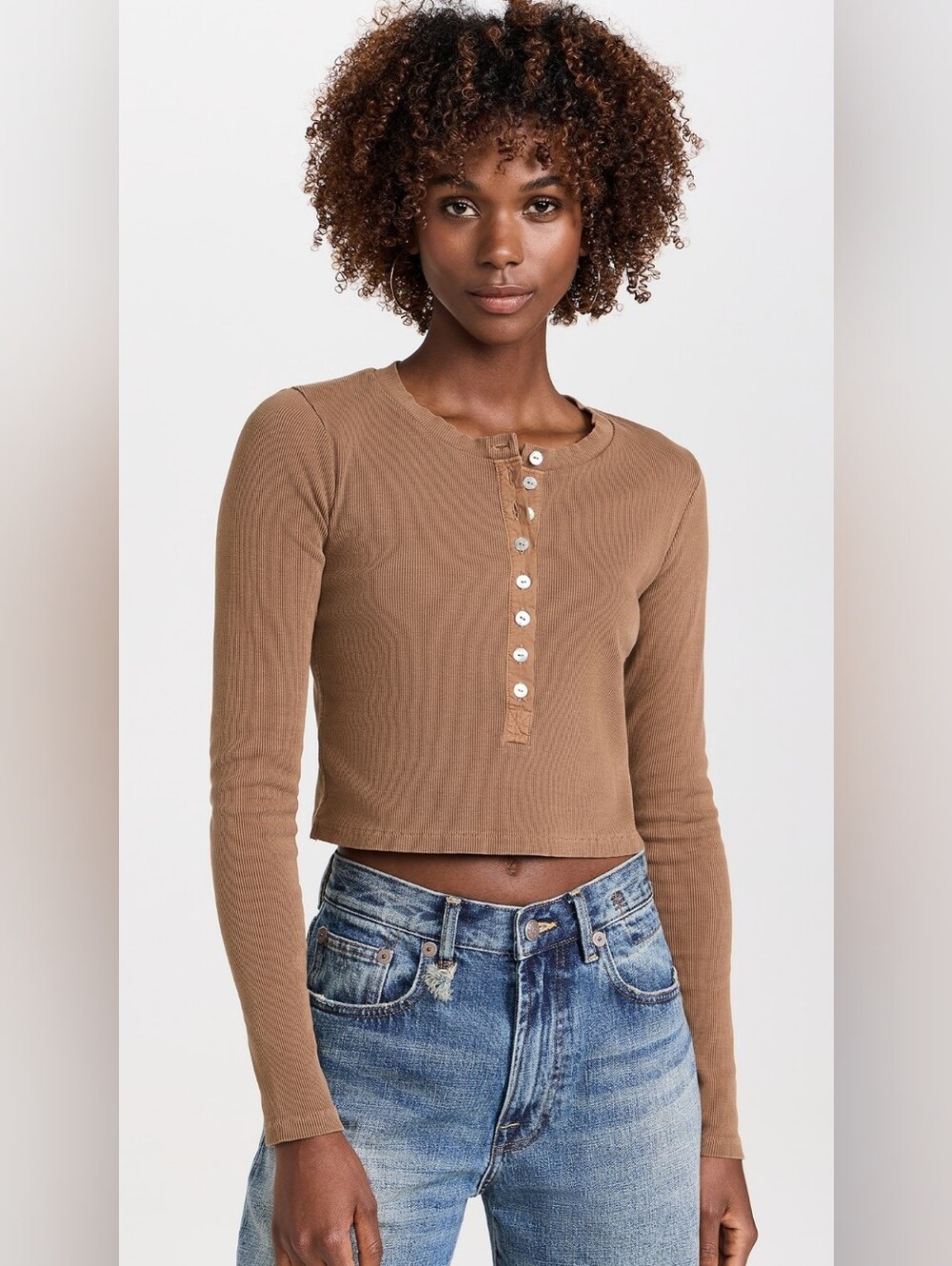 AMO Sassy Henley Tee Walnut XL